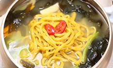 울금칼국수