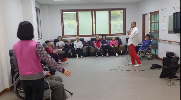 노래교실 강사 박병갑선생님을 칭찬합니다 첨부#2