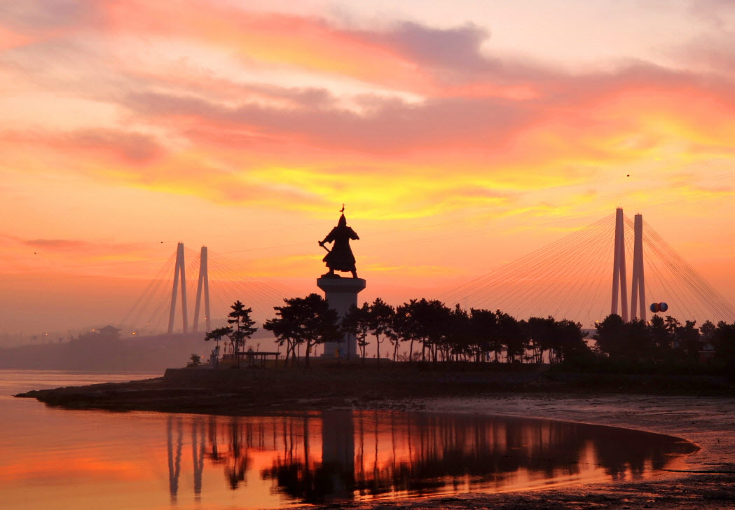 2013 진도 전국 사진 공모전 입선(대교여명) 이미지