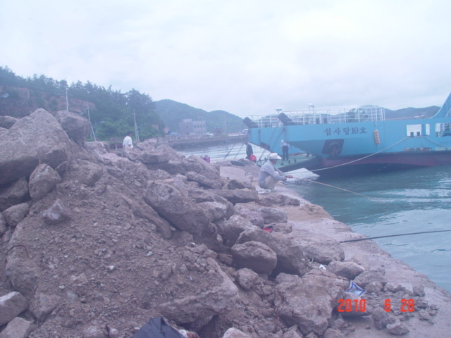 철부선이 오고가는 쉬미항이 첨부#5