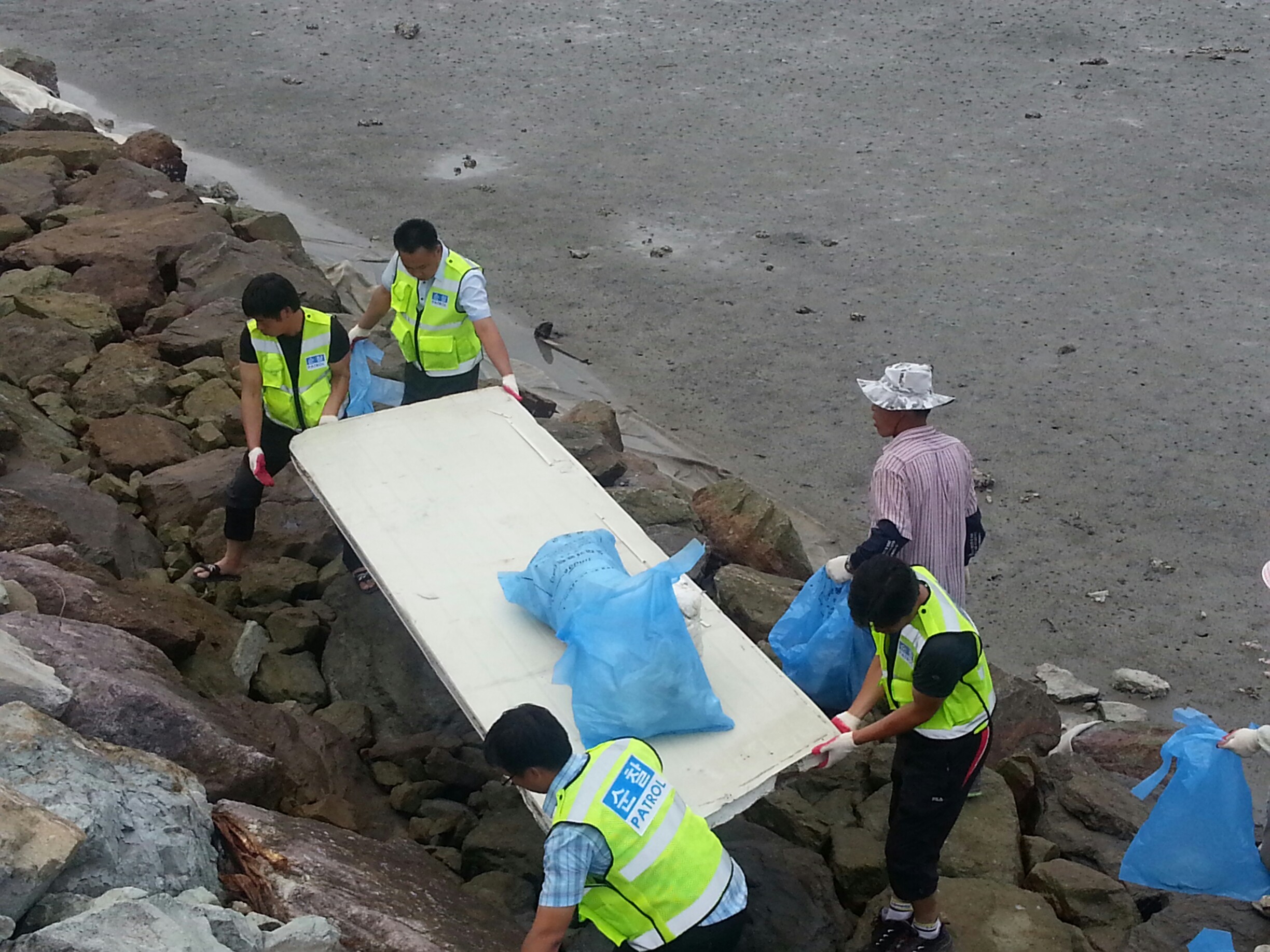 진도군 방범연합회 태풍피해 현장 정화활동 첨부#2