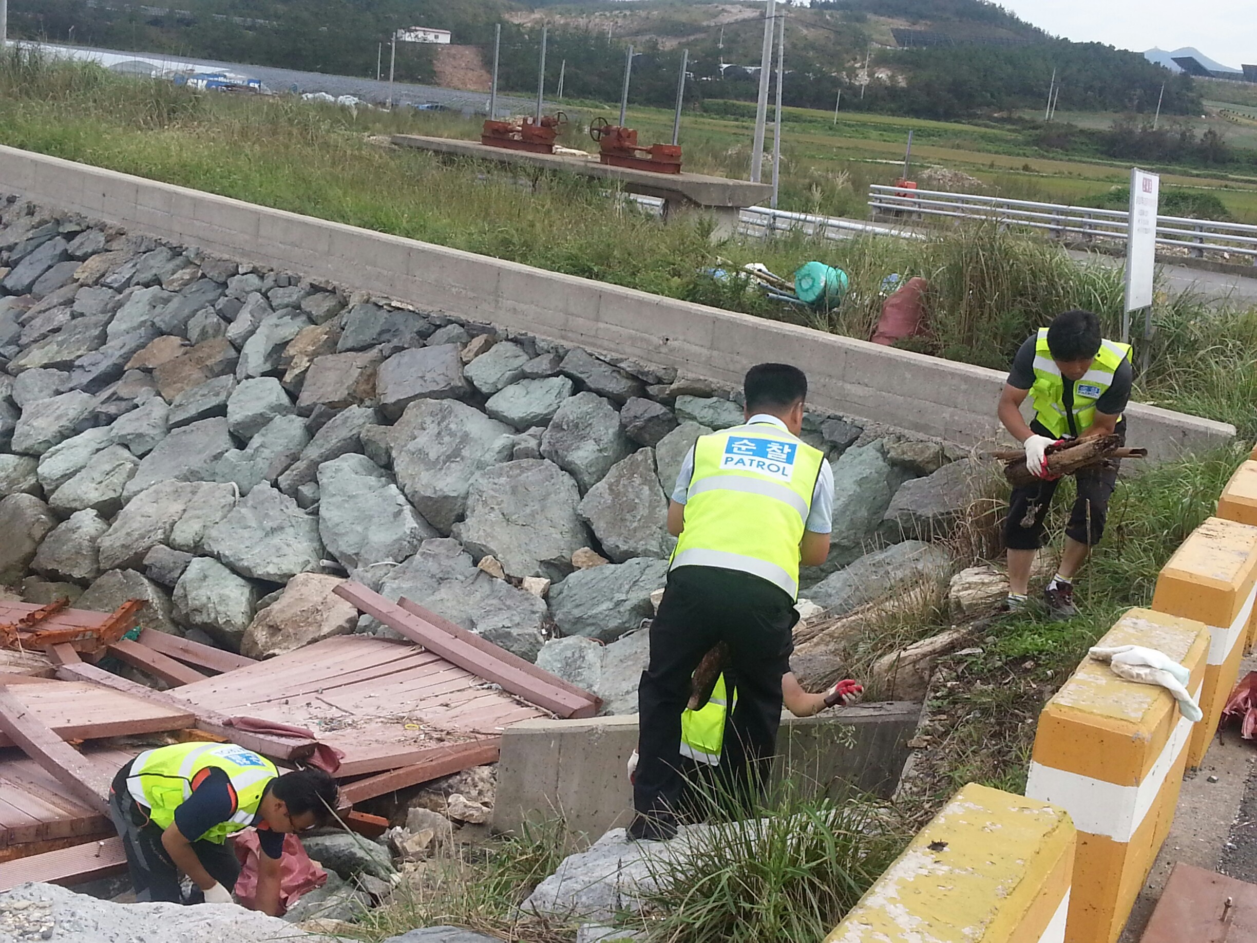 진도군 방범연합회 태풍피해 현장 정화활동 첨부#3