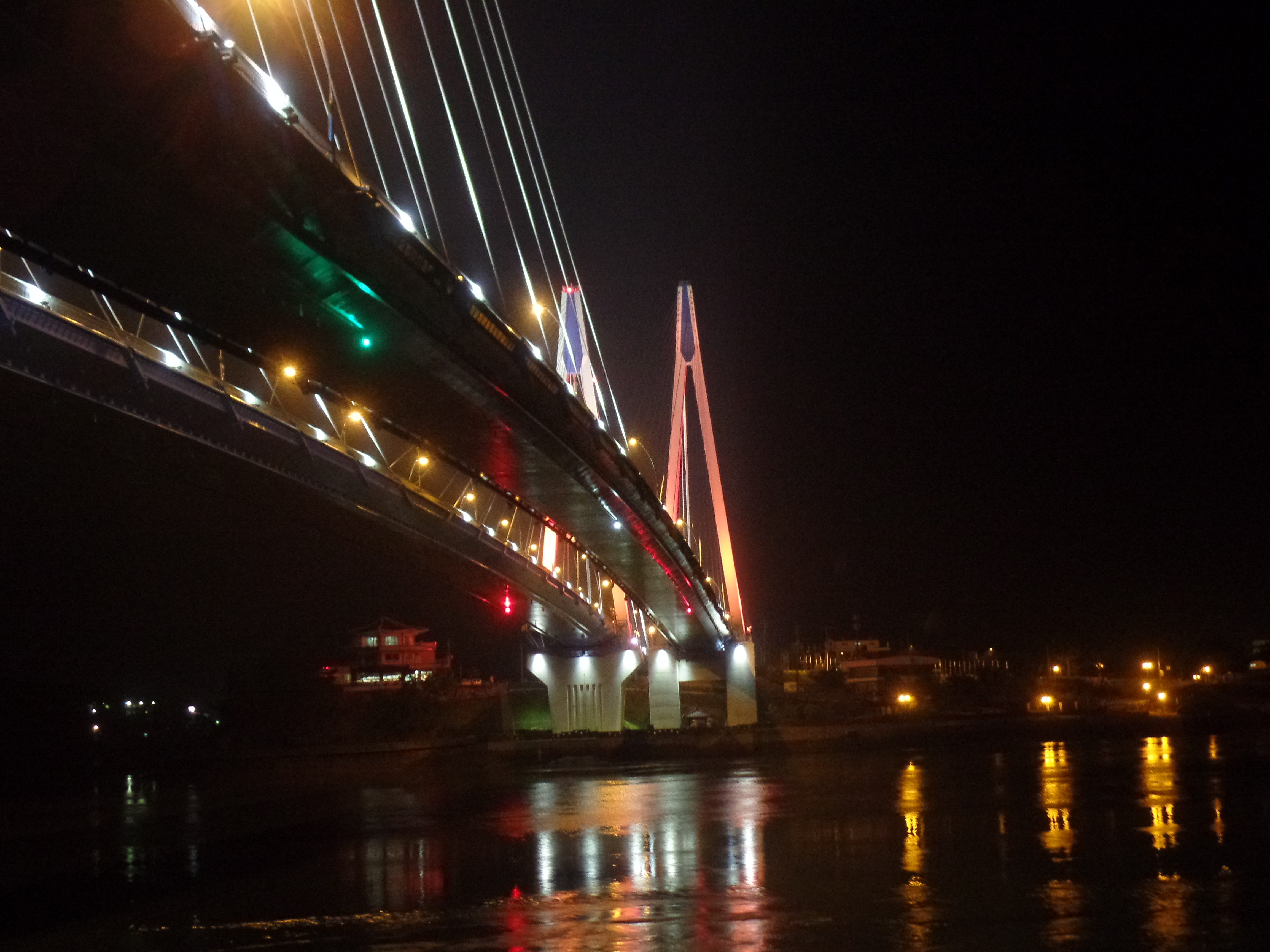 진도대교의 야경 이미지