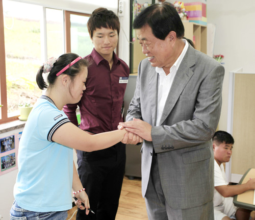 장애인 복지관 방문 이미지