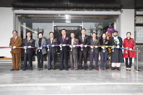 소치 미술대전 시상식 및 전시 작품 관람 이미지