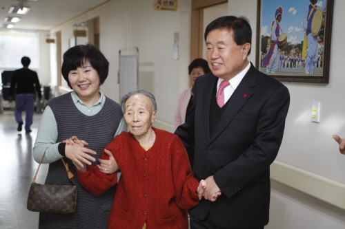 사회복지시설 위문 이미지