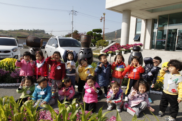진도관내유치원 국화축제 전시장 방문 첨부#2