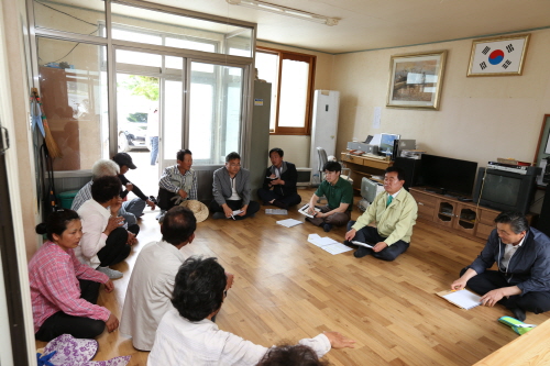 지산면 마을 방문 이미지