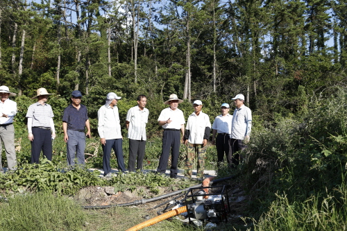 가뭄피해방재대책위원회 가뭄피해현장 방문 이미지