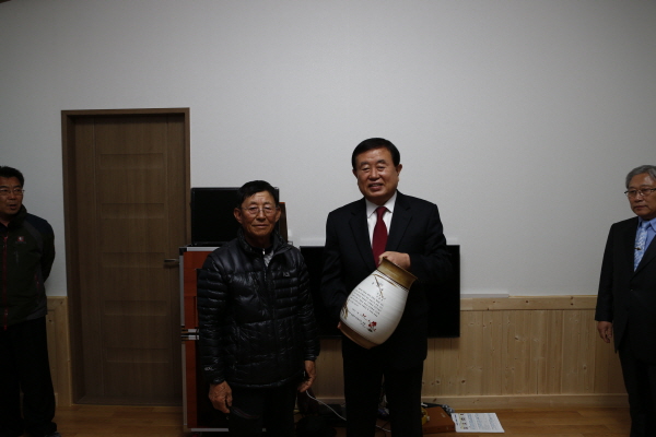 조도면 산행마을회관 준공식 이미지