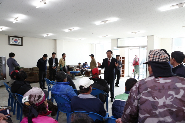 고군면 회동, 의신ㄴ면 수품 김 위판 현장 방문 이미지