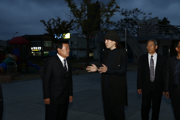 가수 김장훈 진도군민 위문공연 대책회의 이미지