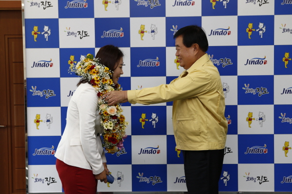 조도면 출신 인천아시안게임 여자하키 금메달 박기주 선수 방문 이미지