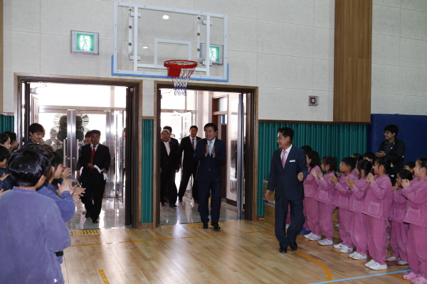 조도초등학교 새섬누리체육관 개관식 첨부#2