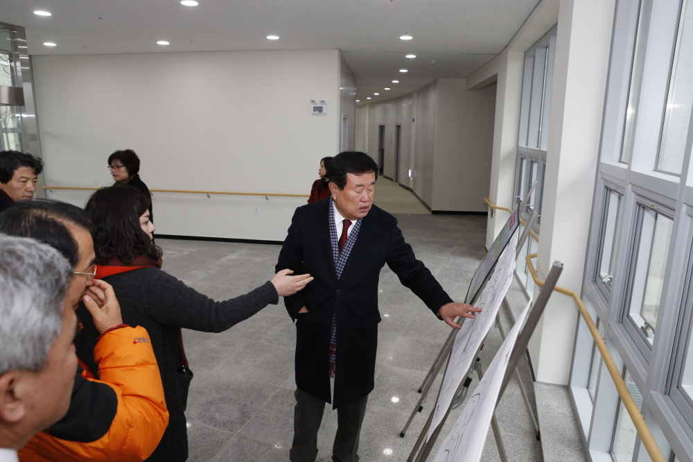 여성플라자 공사현장 방문 이미지