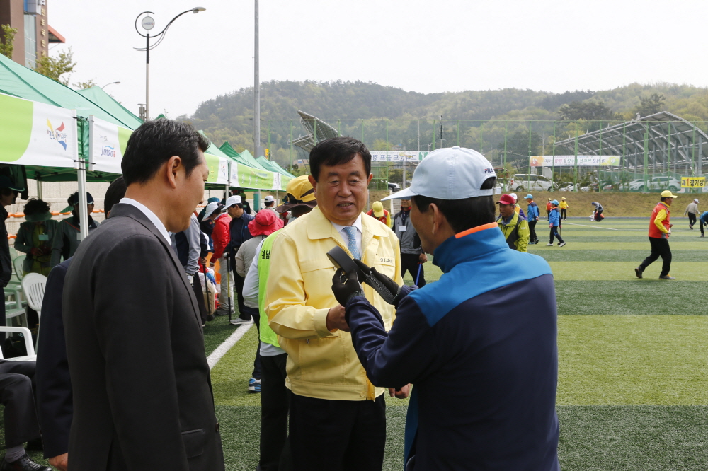 제11회 전라남도 어르신 생활체육대축제 그라운드골프장 경기 관람 이미지