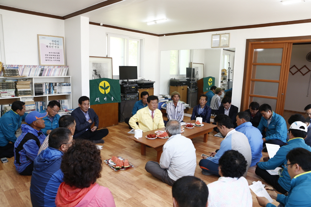 현장방문 마을주민과의 대화 이미지