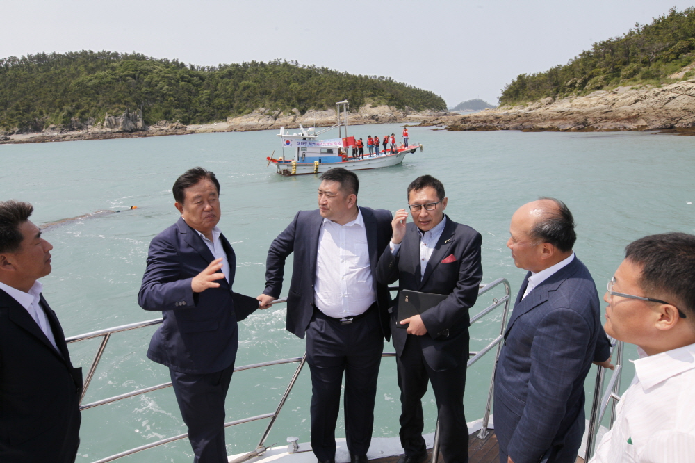 대마도 해역 해삼 씨뿌림 행사 첨부#5