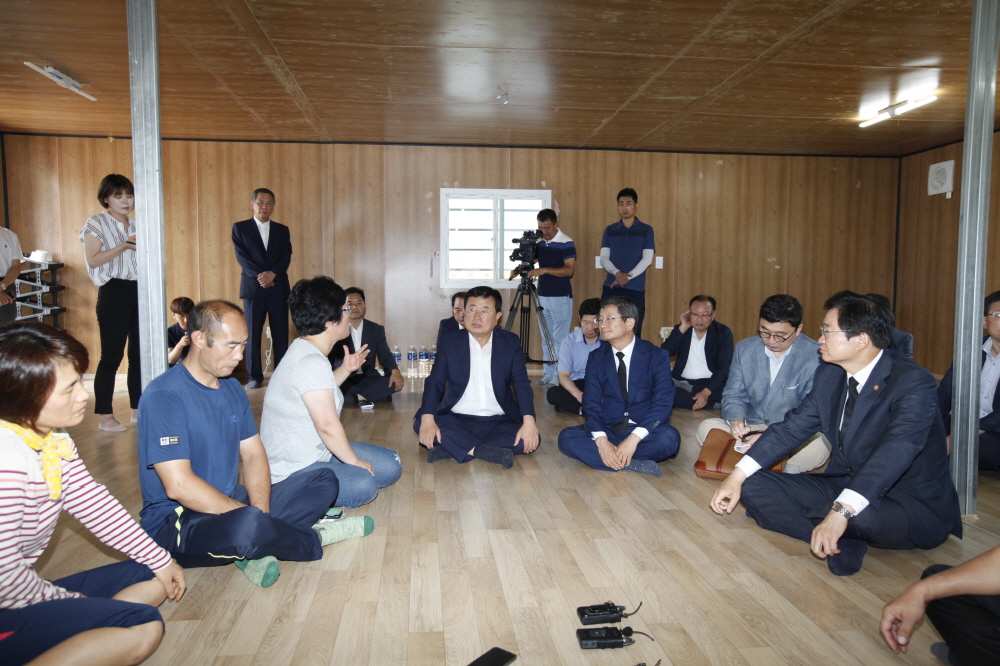 김영석해양수산부장관 진도항 방문 이미지