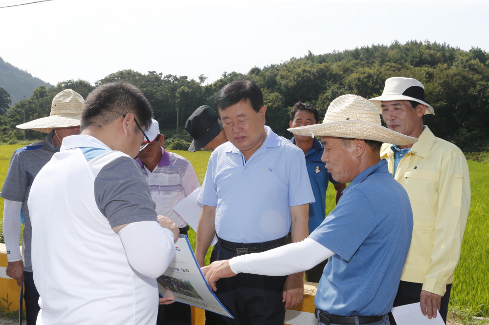 농작물 가뭄피해현장 방문 이미지