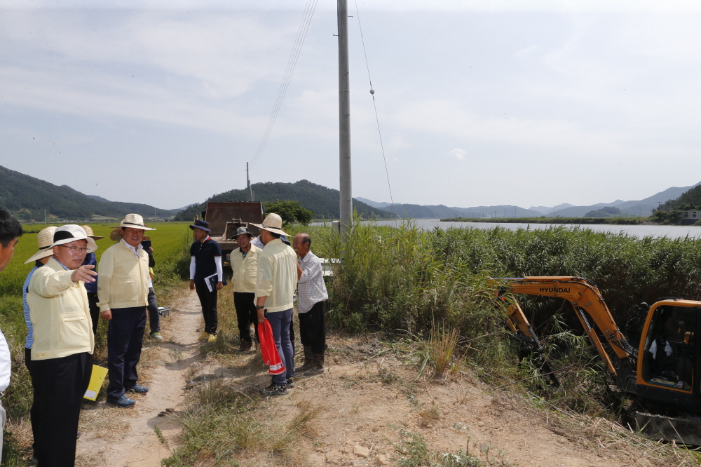 농작물 가뭄피해현장 방문 이미지