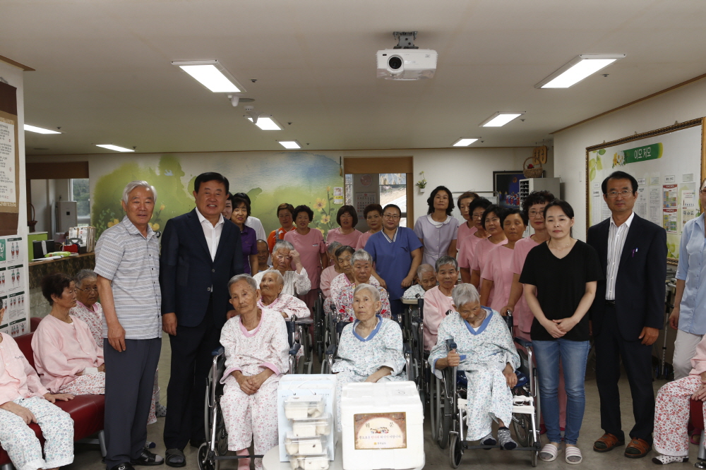 한가위 맞이 사회복지서설 위문 이미지