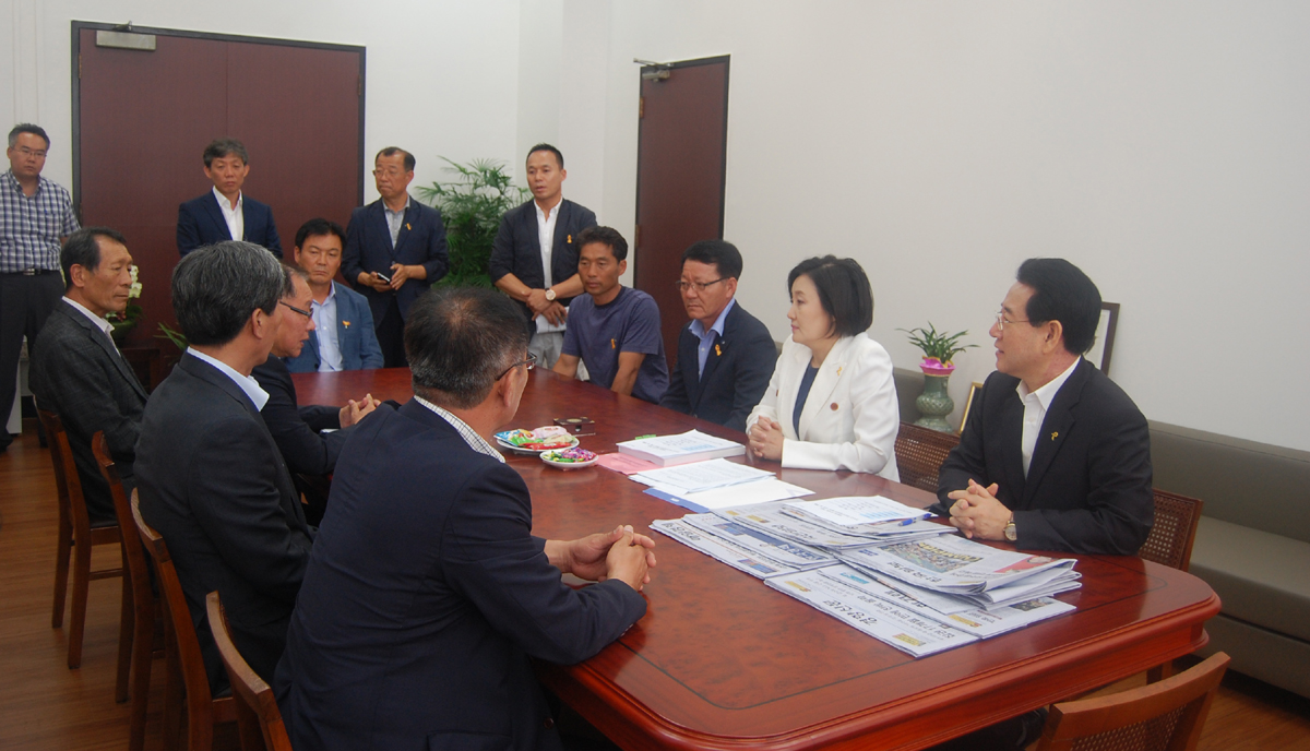 진도주민, 조심스레 호소…˝실질적인 생계지원 대책 마련 촉구˝ 이미지