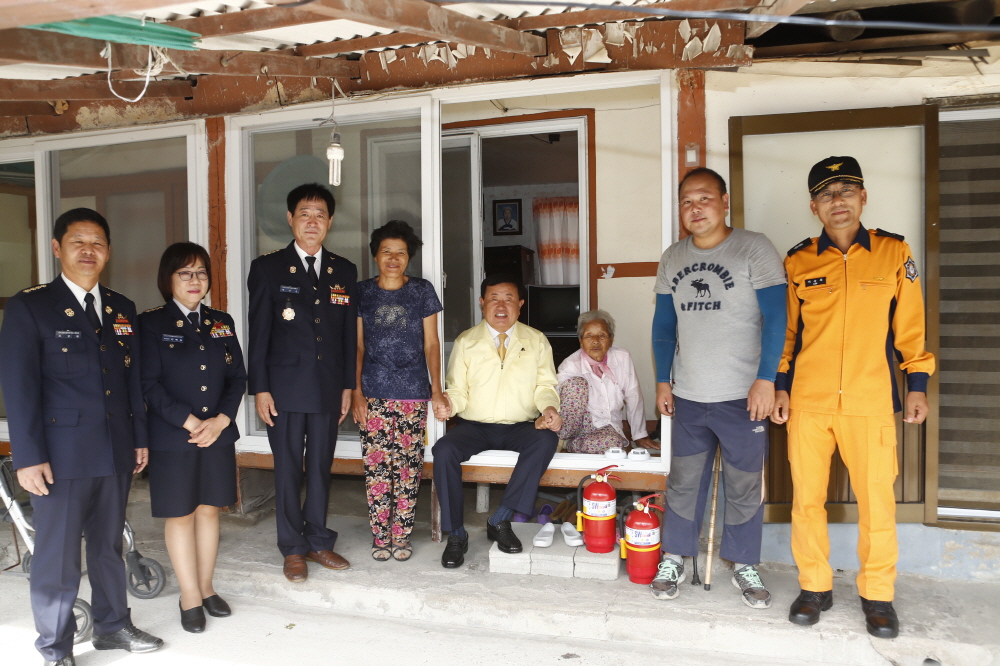 주거취약계층 소방안전을 위한 소화기 전달 첨부#2