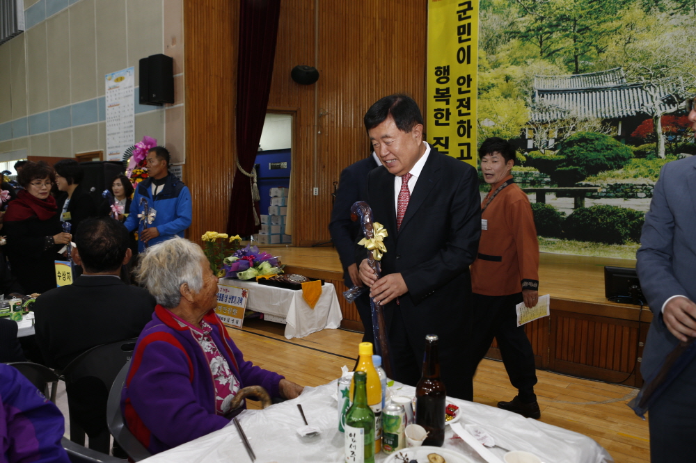 의신면 어르신위안잔치 이미지