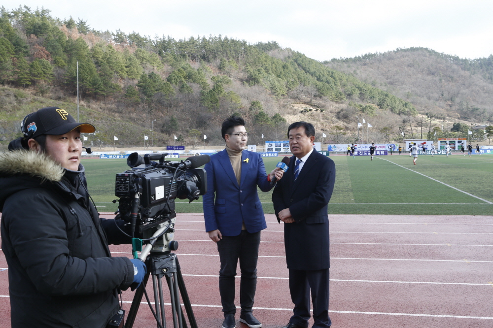 제1회 진도아리랑배 U-14 국제축구대회 시상식 이미지