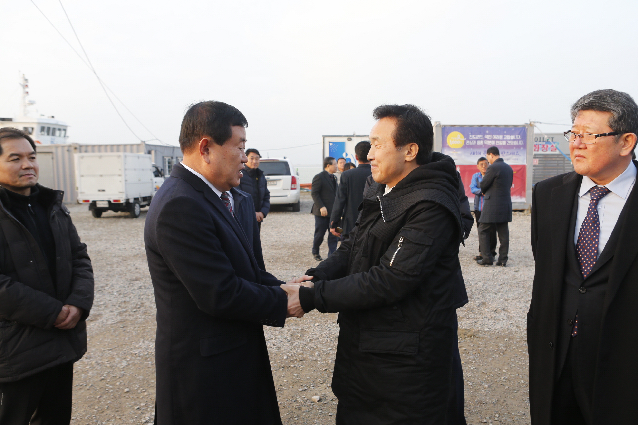 손학규 국민주권개혁회의 의장 진도항 세월호 유가족 방문 첨부#5