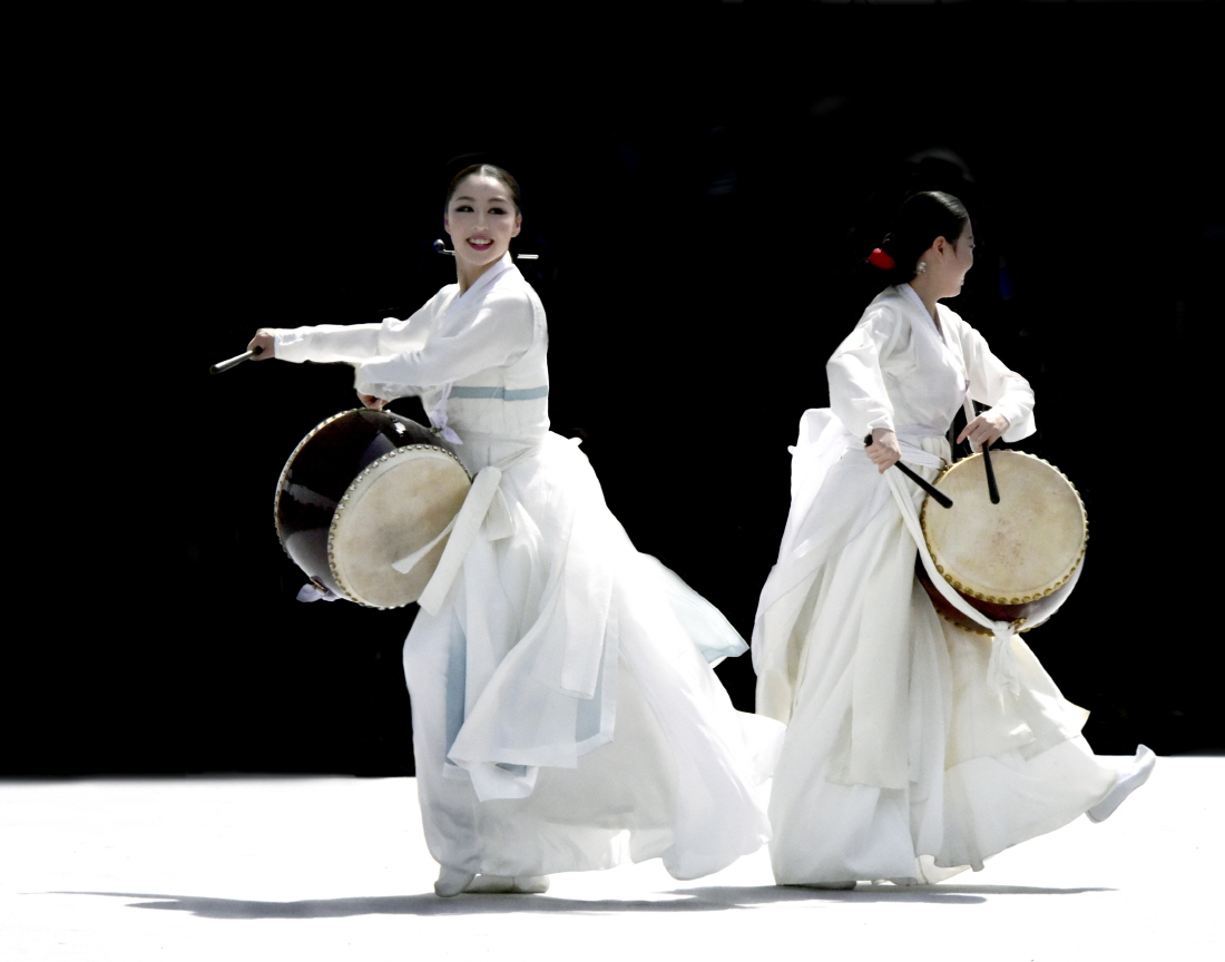 2016 진도 전국 사진 공모전 은상(진도의북춤) 첨부#1