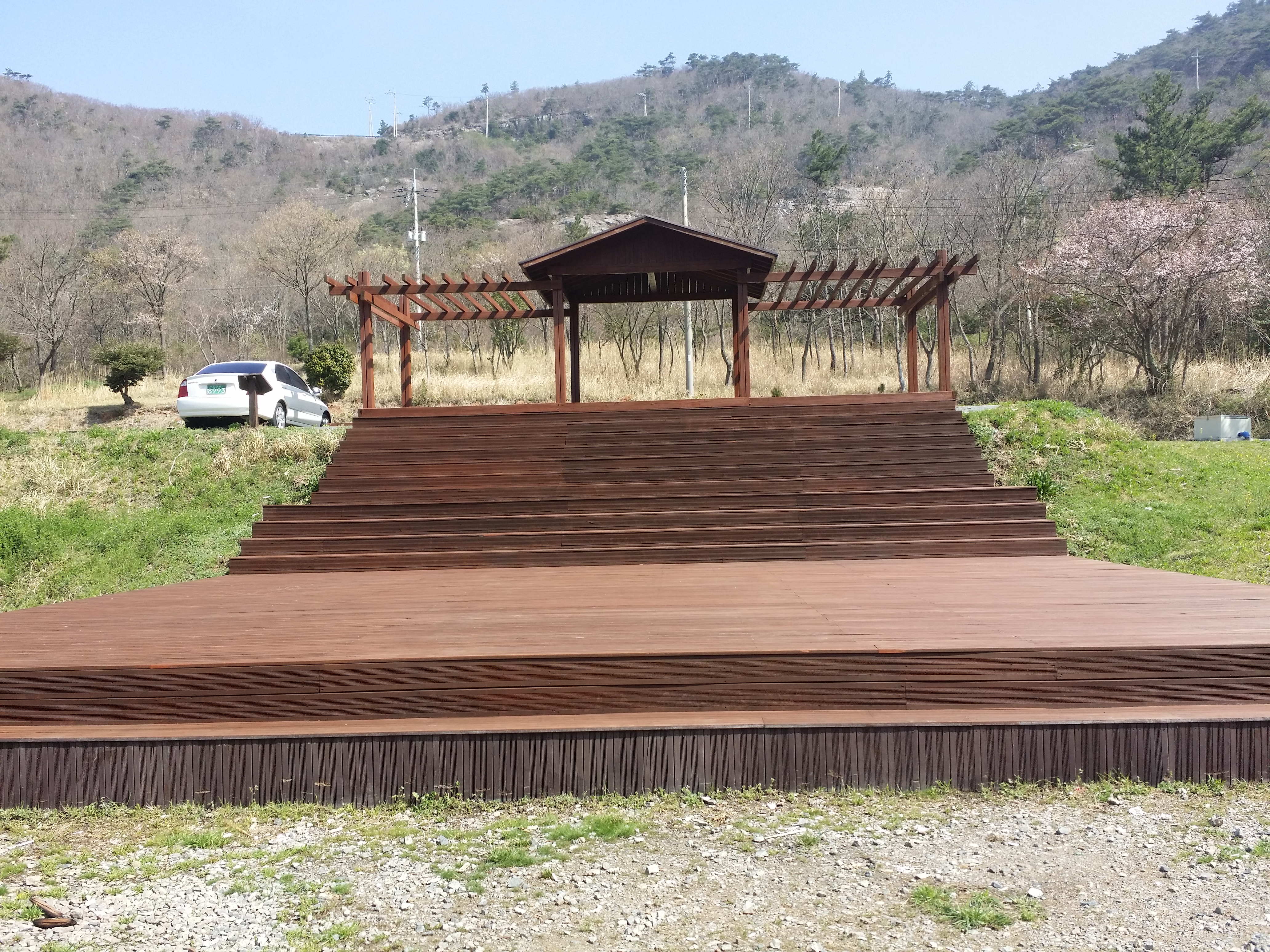 수산지원과 박근철주무관,주민복지과 조은정 주무관을 칭찬합니다. 첨부#4