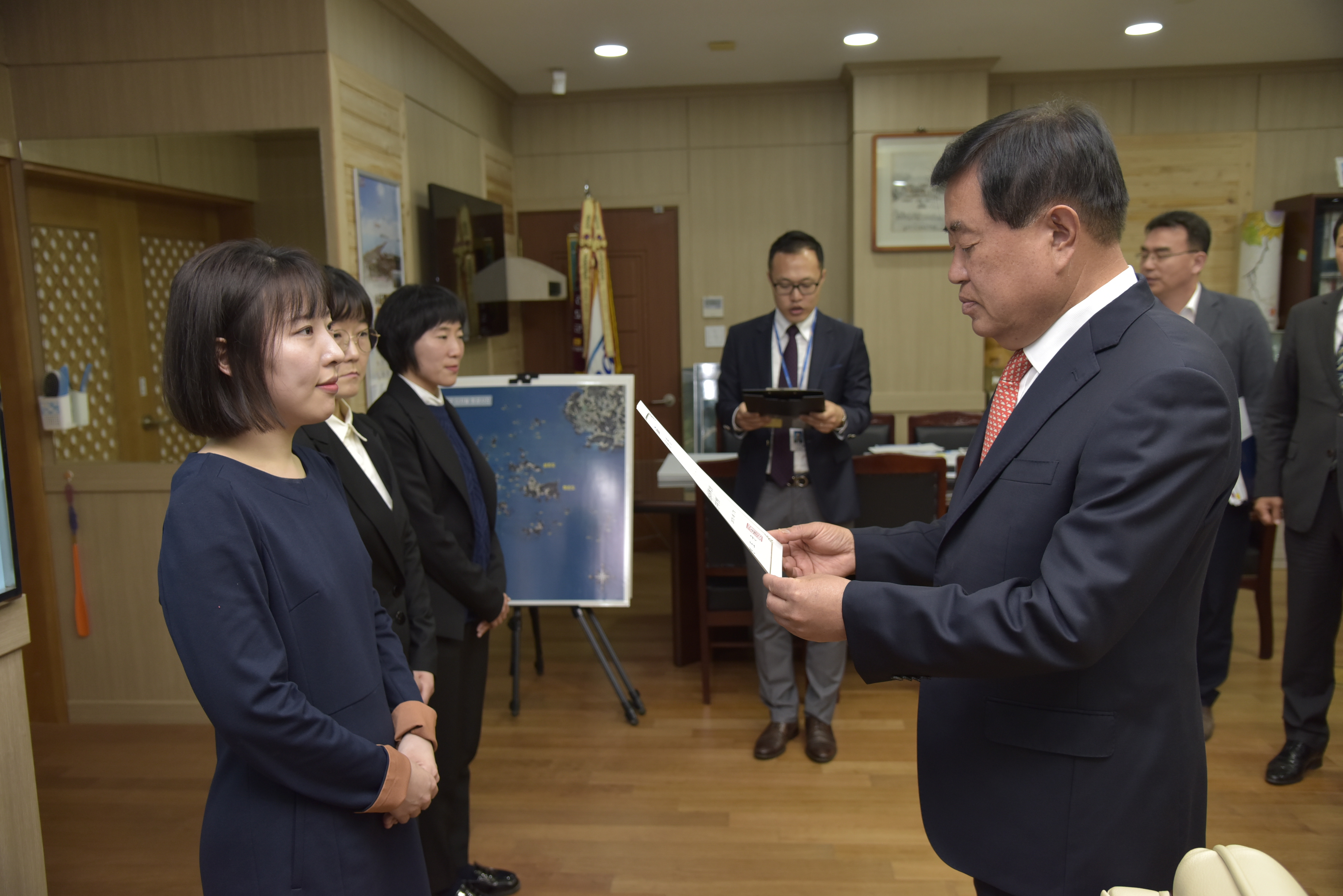신규직원 사령장 배부 첨부#1