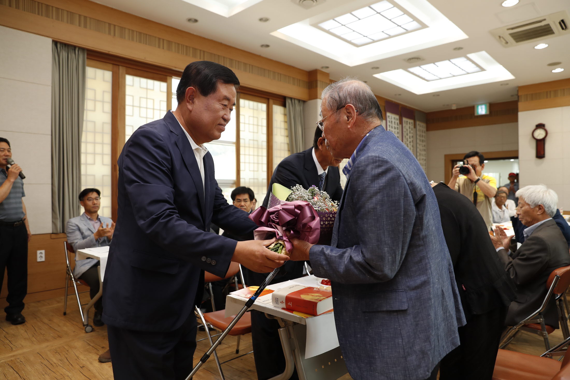 강준섭 선생 연극대복 출판기념회 첨부#2