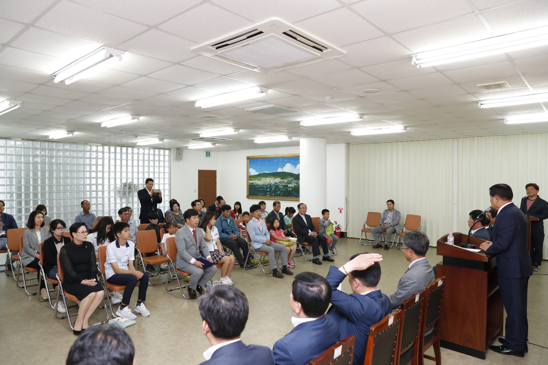 법질서바로세우기 실천 다짐대회 및 사랑의 결연 이모되어주기 운동 첨부#2