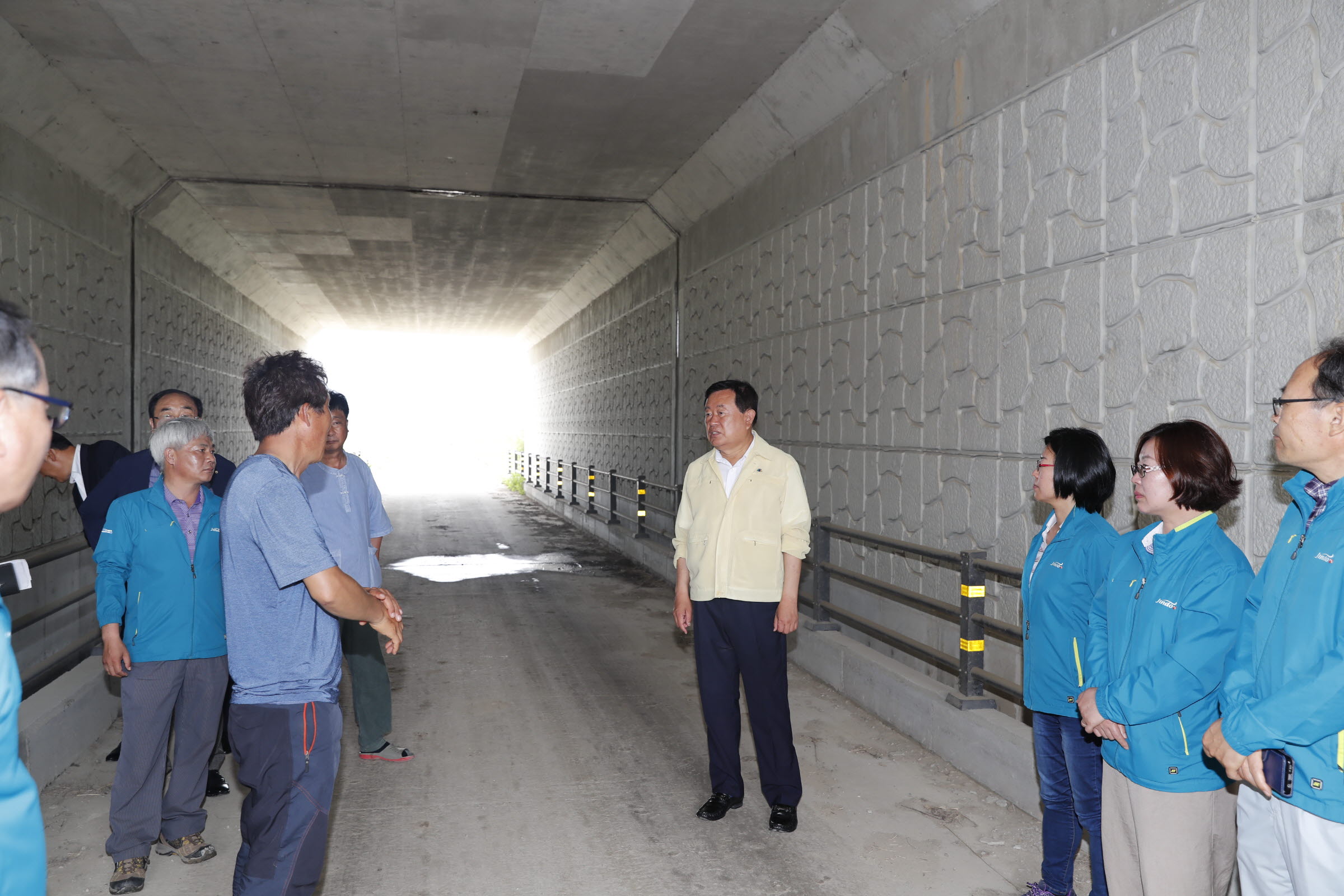 군내면 용수관로 통수식 이미지