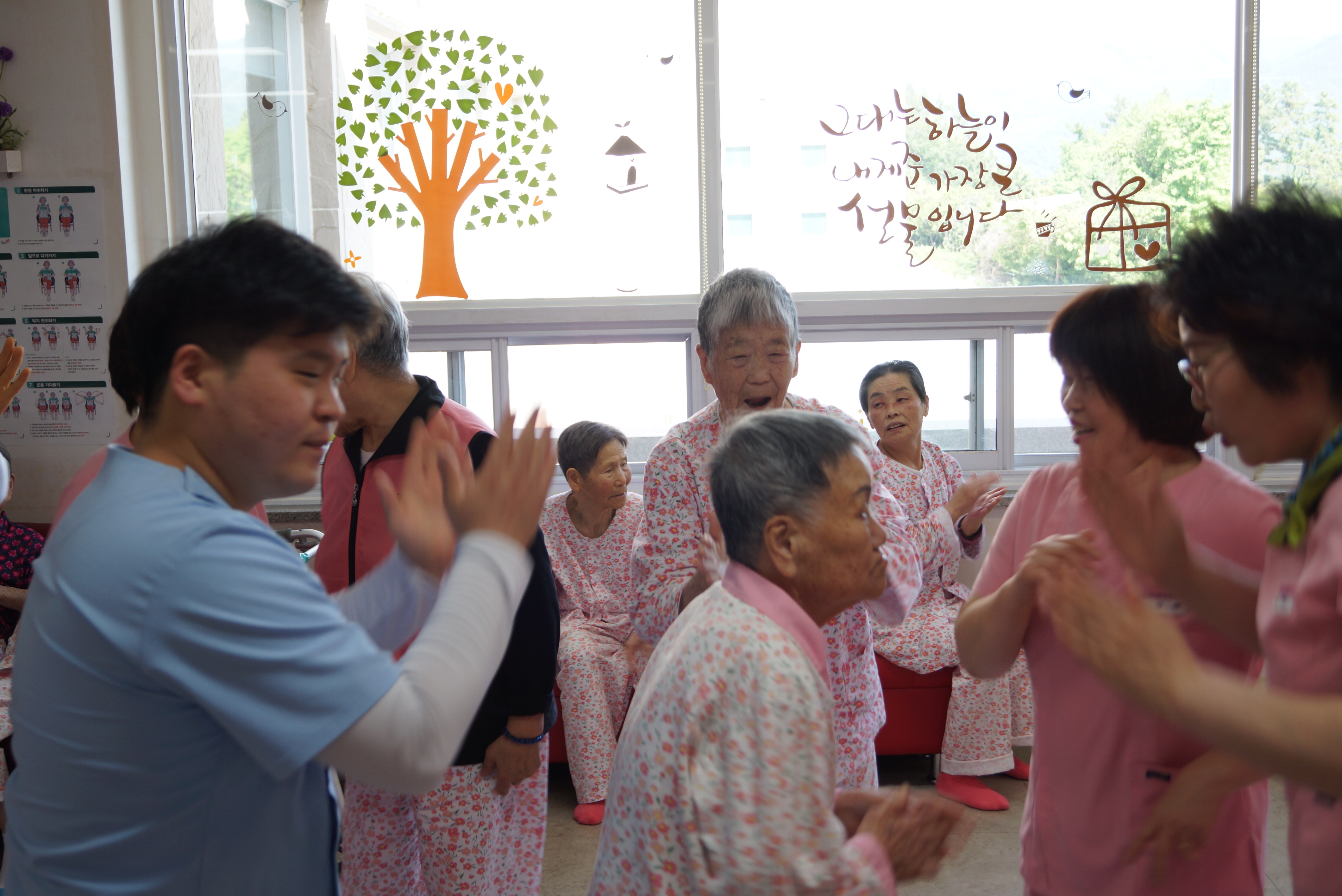 장애인 문화예술 공동체(사람사랑) 한홍수외 회원여러분을 칭찬합니다. 첨부#2
