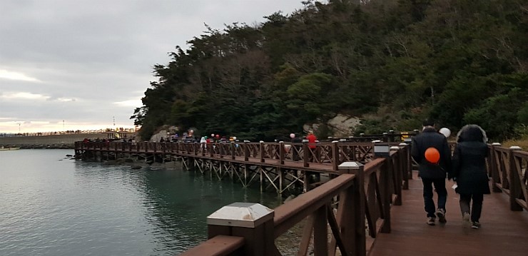 Re : 2019년1월1일 의신면 수품항서방파제 일출 및 신년 산행. 첨부#2