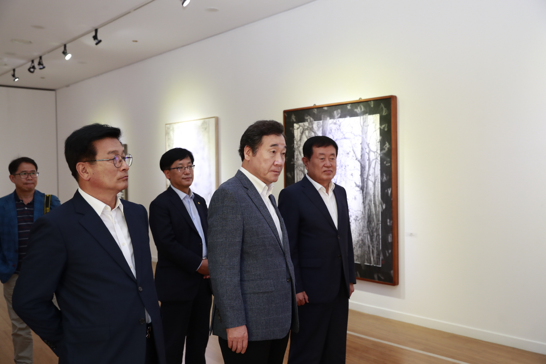 9.8 이낙연 국무총리 국제수묵비엔날레 방문 첨부#3