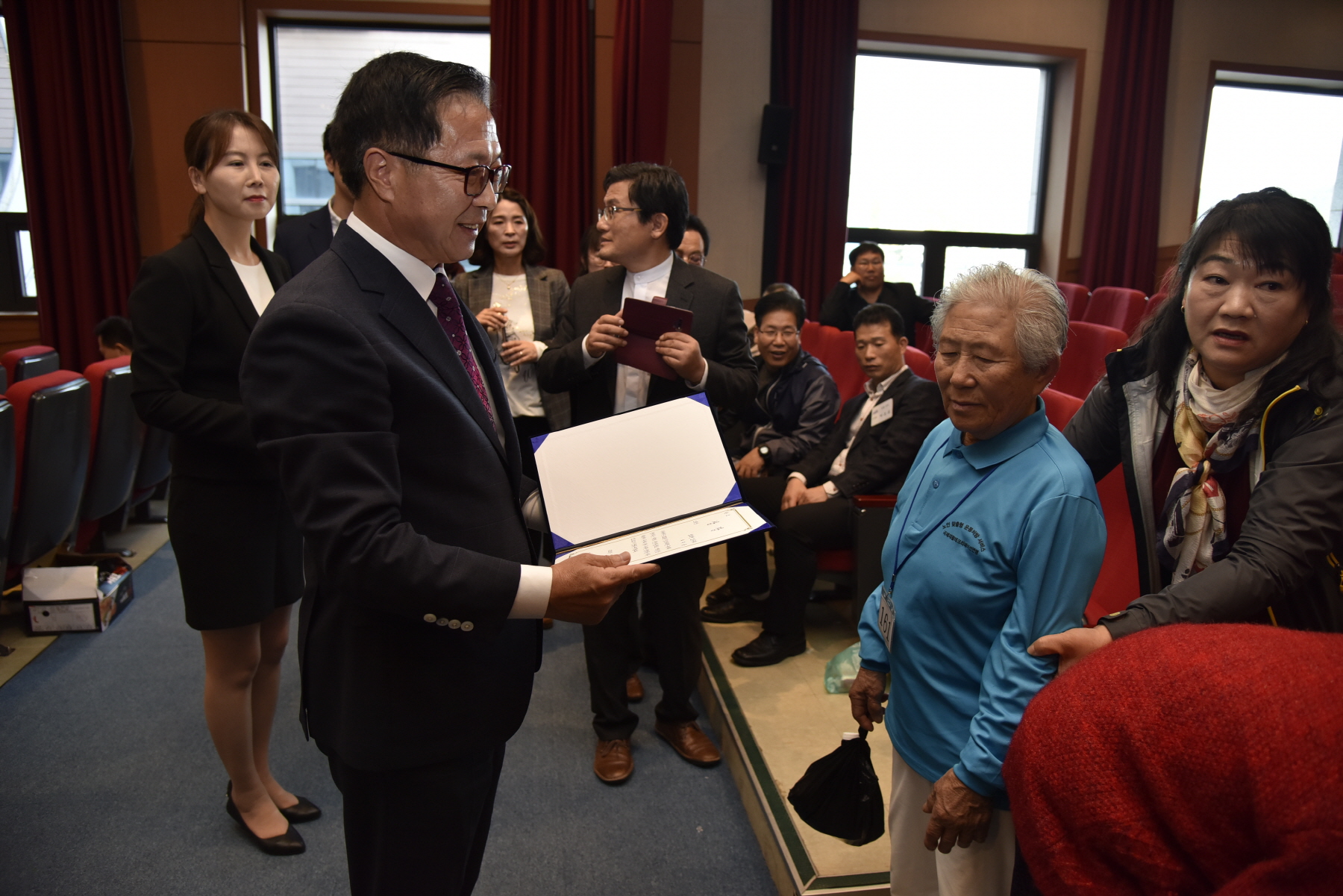 10.31 제7회 군민한글학교 백일장대회 시상식 첨부#8