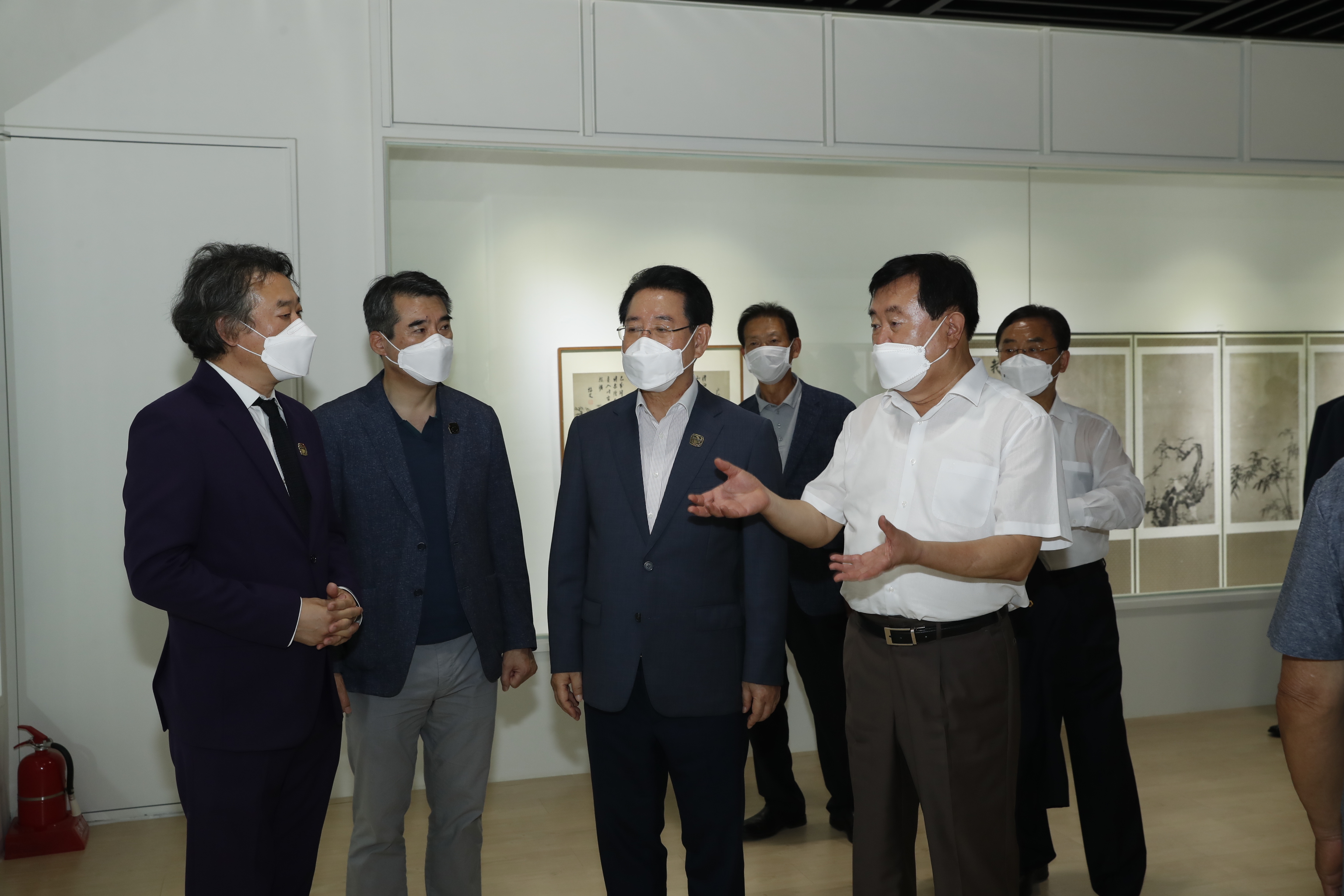 도지사 수묵비엔날레 방문 이미지