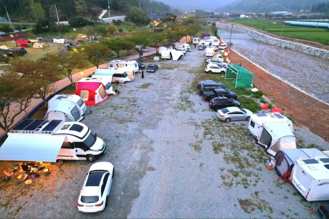 산림휴양과 장재필 과장님, 김재영 팀장님, 김병철 주무관님 감사하고, 칭찬해 드립니다. 첨부#4