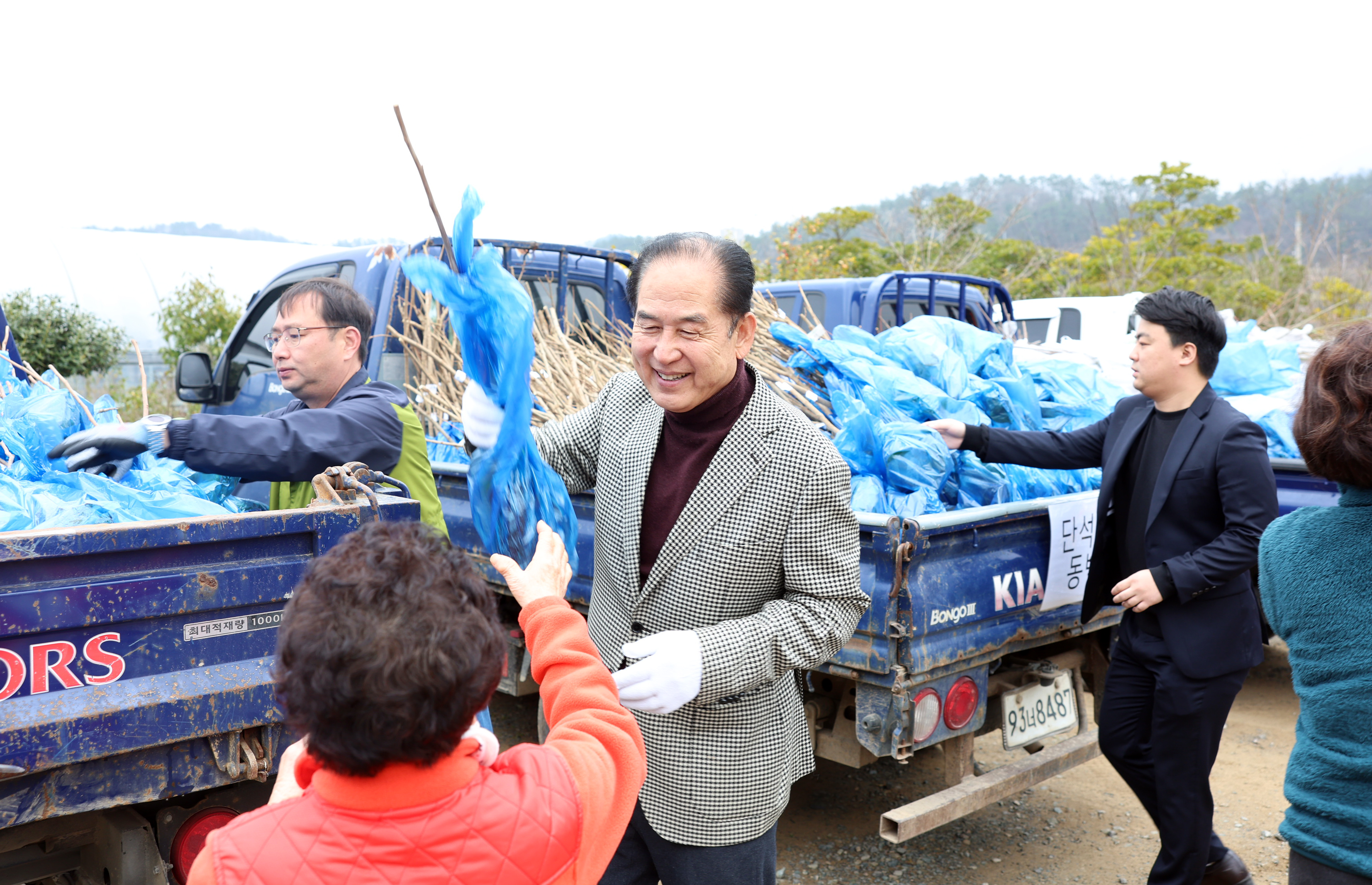 2024년 나무 나눠주기 행사 첨부#3