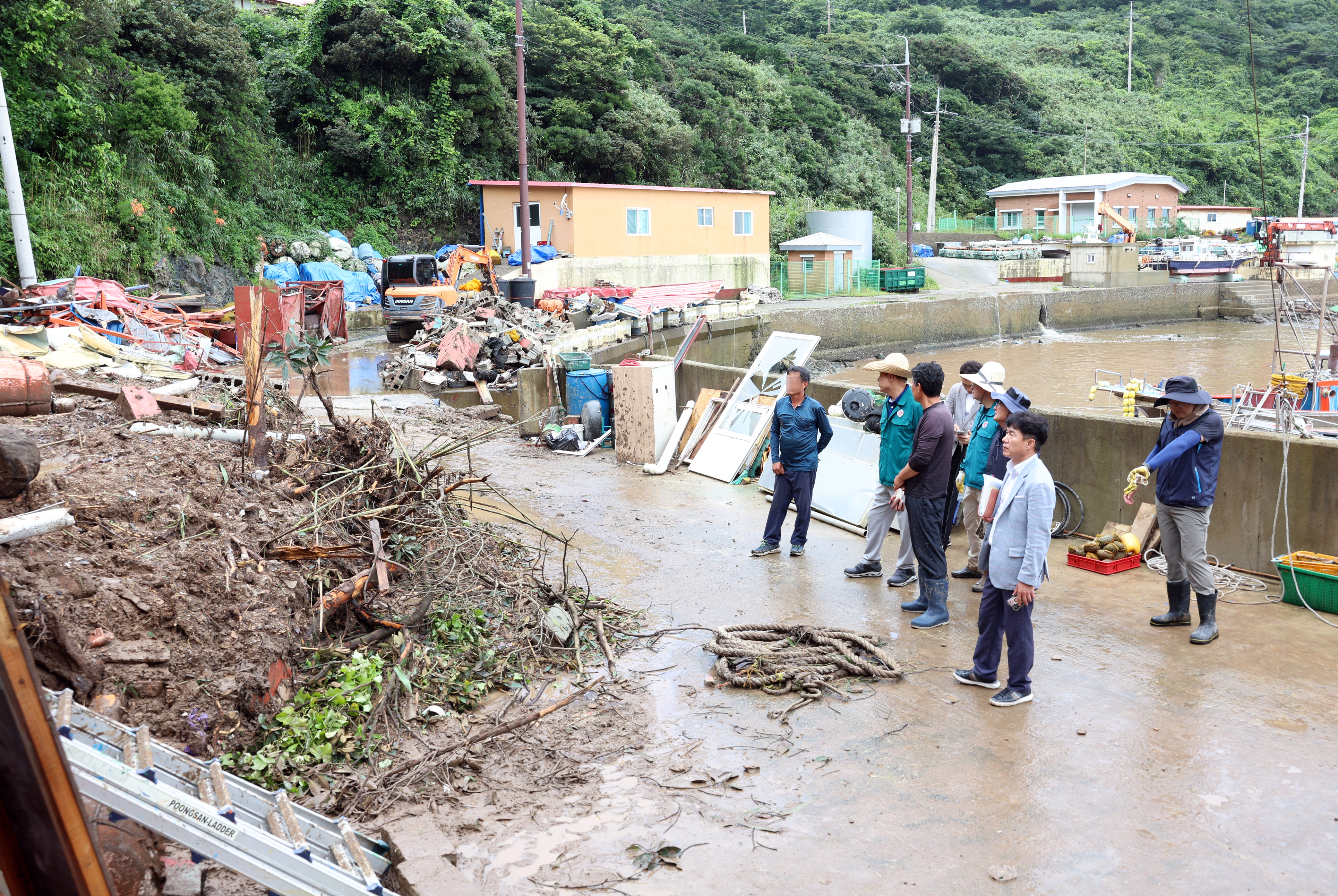 조도면 죽항도 수해복구현장 방문 이미지