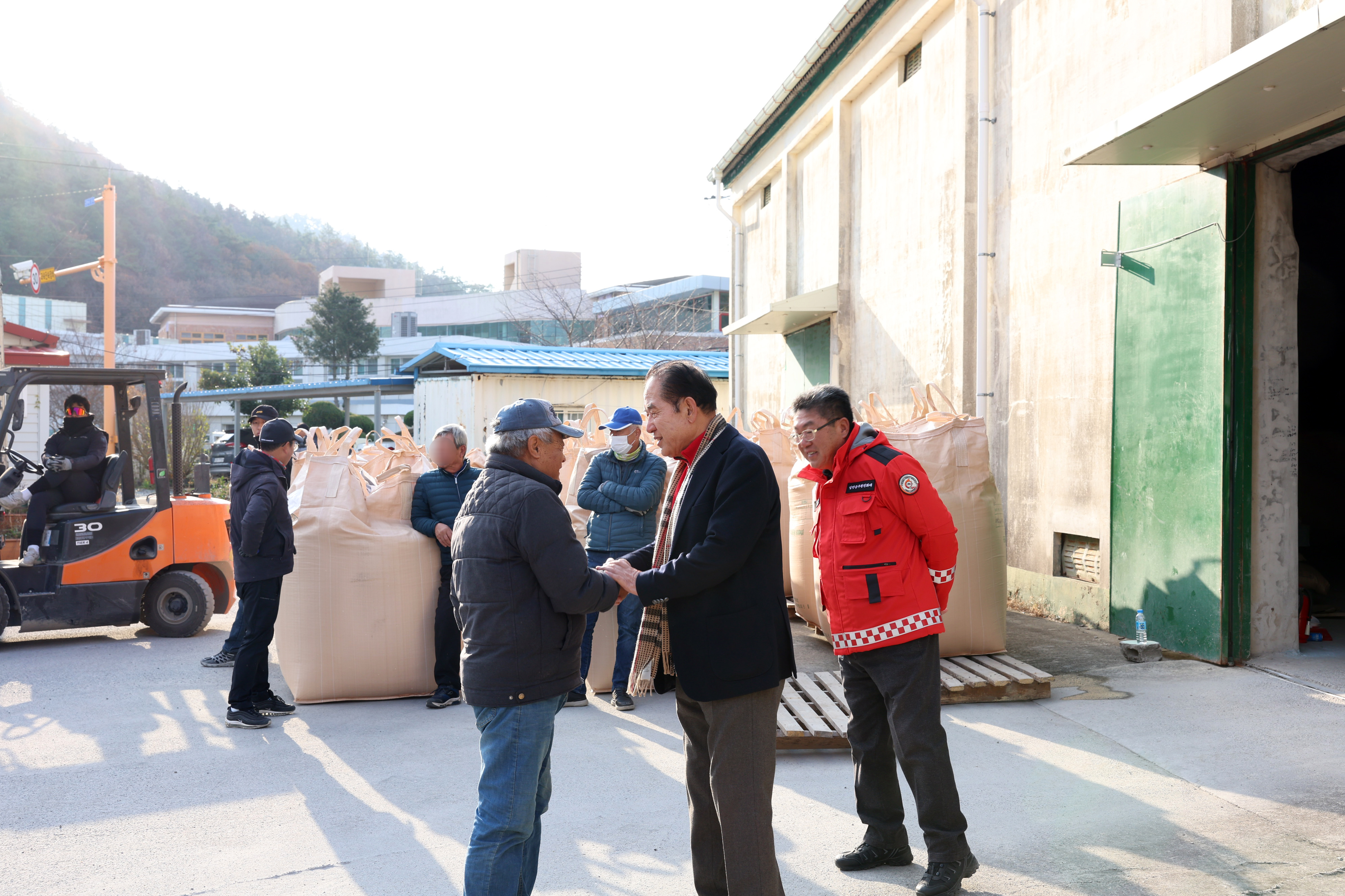 공공비축미곡 수매 현장 방문 이미지
