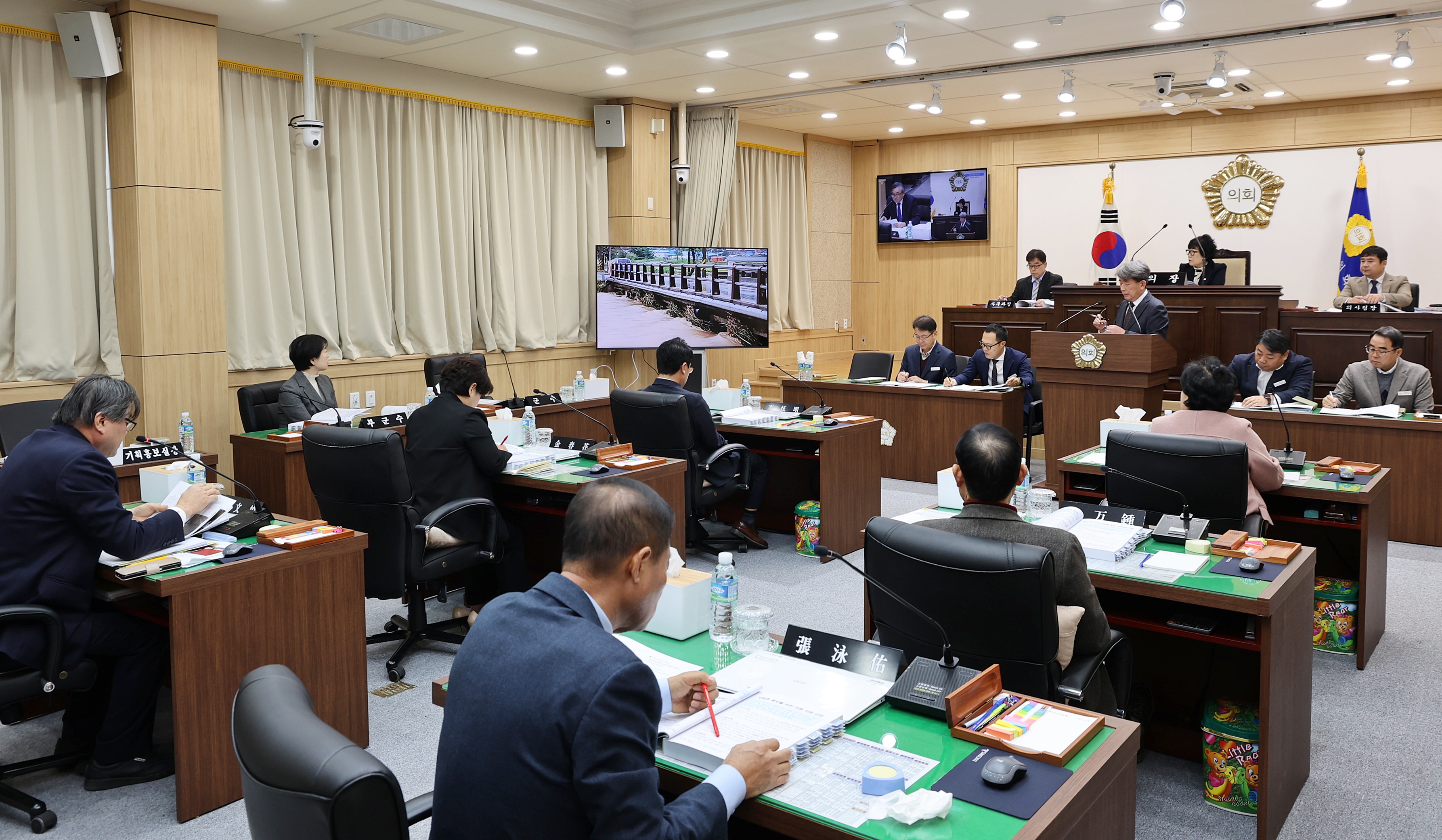 20250114 제303회 진도군의회 임시회 첨부#2