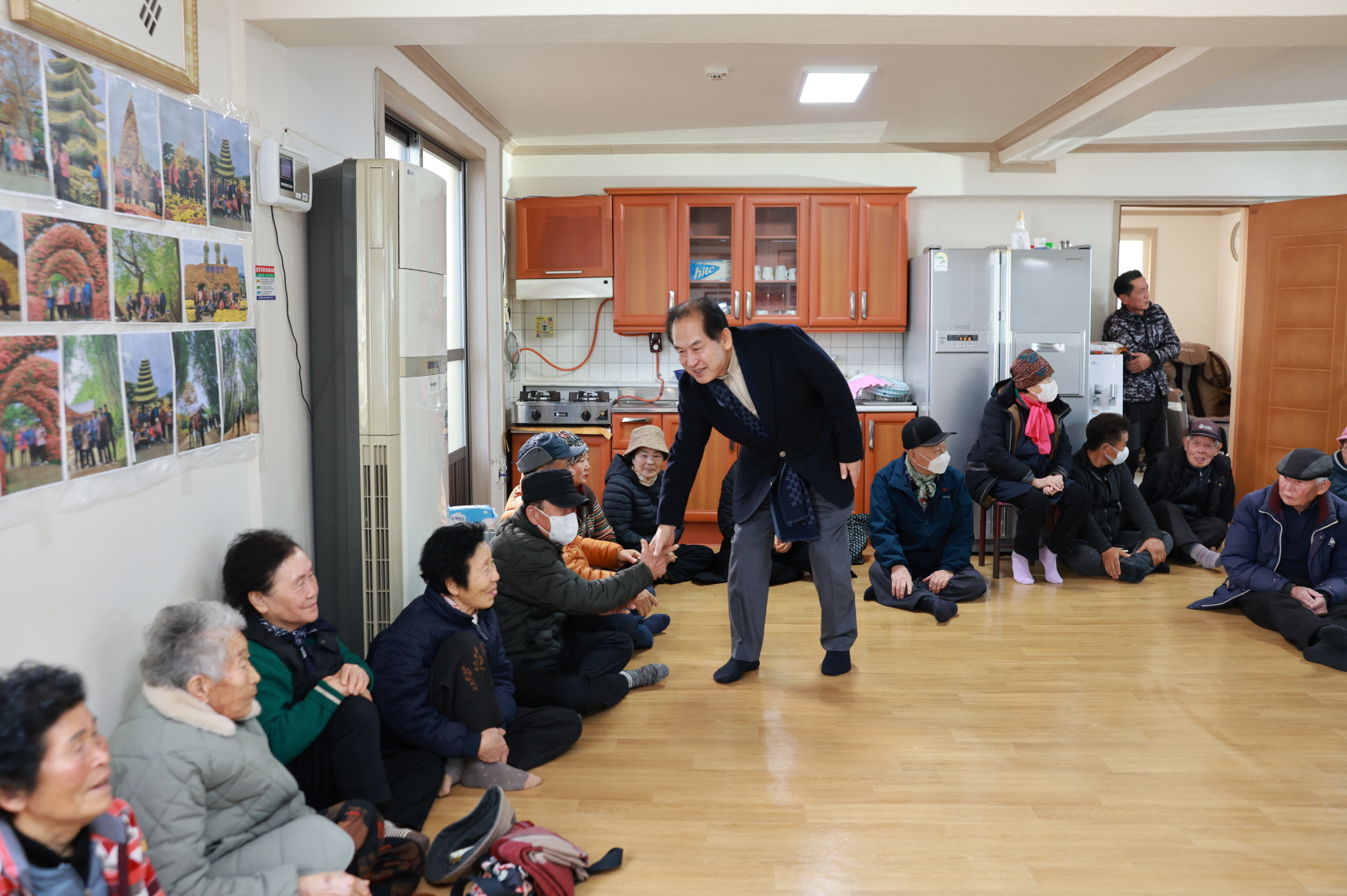 진도군, 생활안정지원금 ‘전 군민 20만 원씩’ 지급 이미지