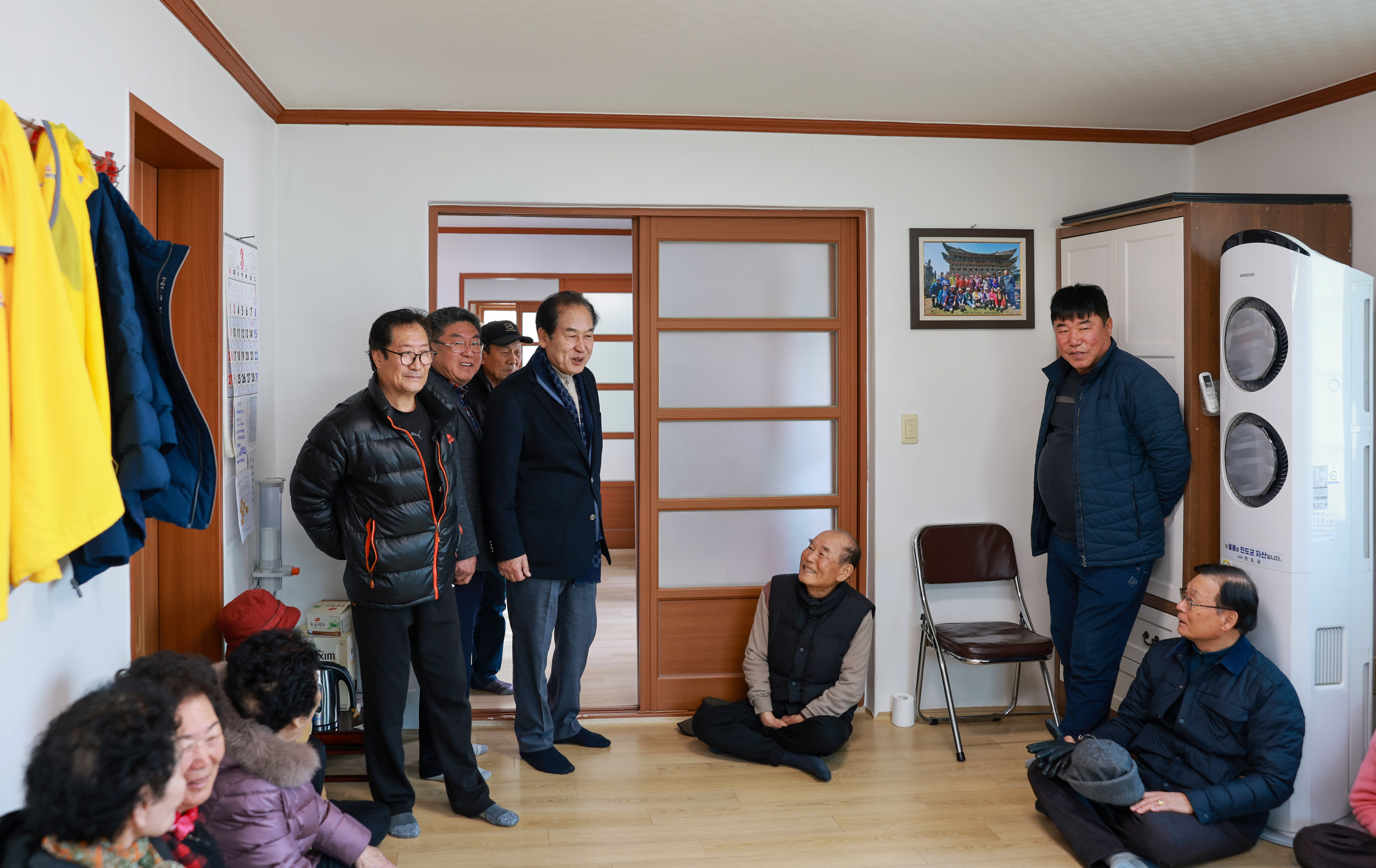 생활안정지원금 지급 현장 방문 이미지