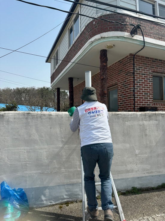 진도군, ‘모기 유출입 방지팬’ 설치해 쾌적한 환경 조성 첨부#2